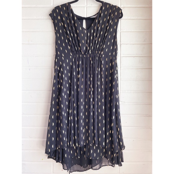 A Pea In The Pod Collective Concepts Black Clip Dot Maternity Dress - Picture 2 of 10